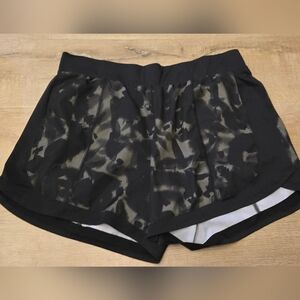 tek gear Black & Olive Patterned Women's Athletic Shorts